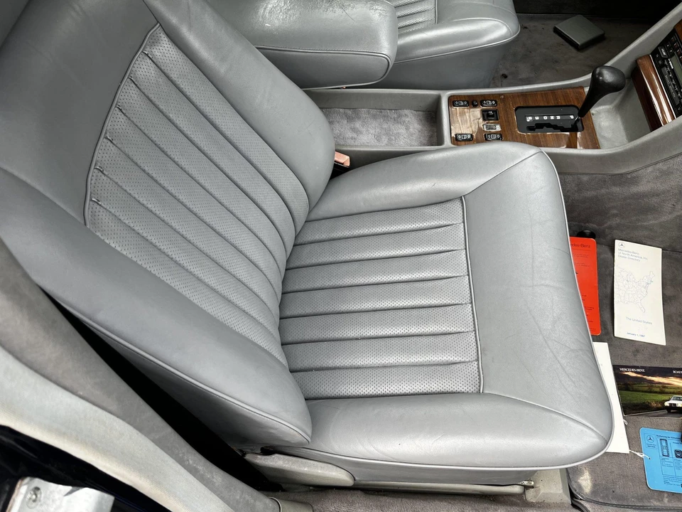 1987 Mercedes-Benz W126 S-Class Sedan - Image 25 of 31