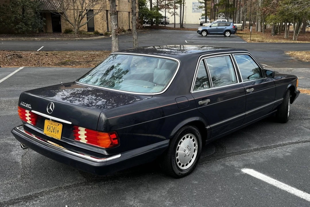 1987 Mercedes-Benz W126 S-Class Sedan - Image 9 of 31