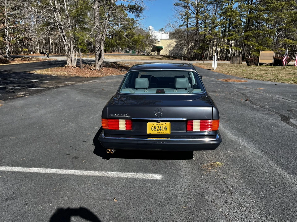 1987 Mercedes-Benz W126 S-Class Sedan - Image 10 of 31