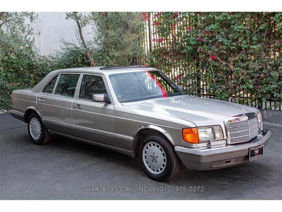 1987 Mercedes-Benz W126 S-Class Sedan - Image 2 of 31