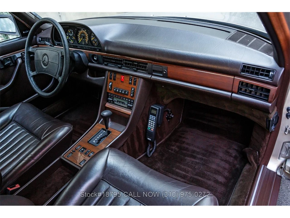 1987 Mercedes-Benz W126 S-Class Sedan - Image 24 of 31