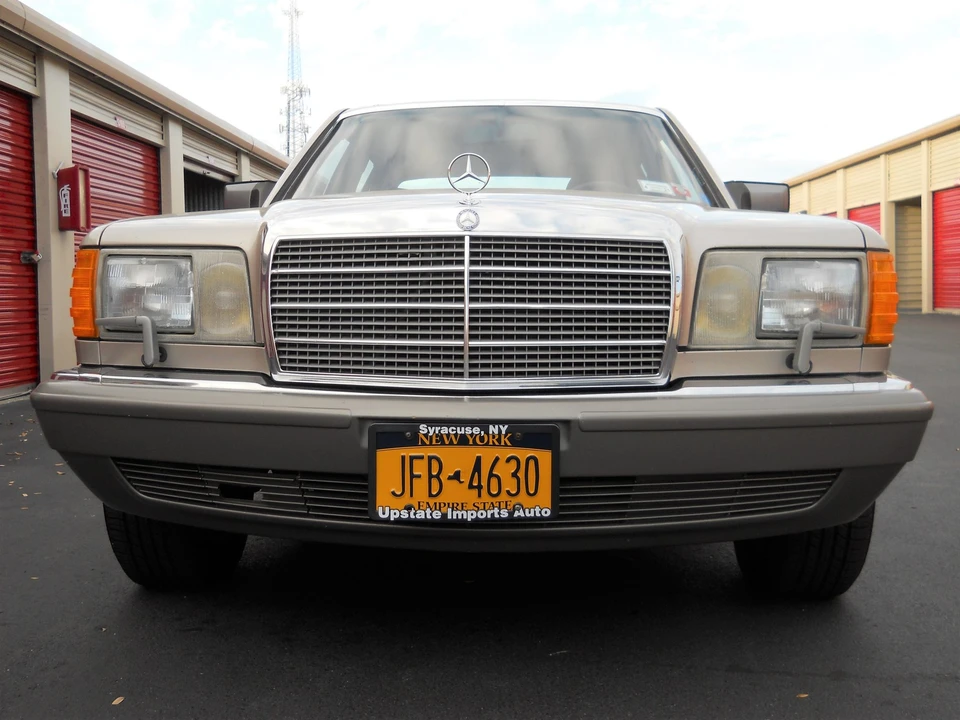 1987 Mercedes-Benz W126 S-Class Sedan - Image 10 of 31