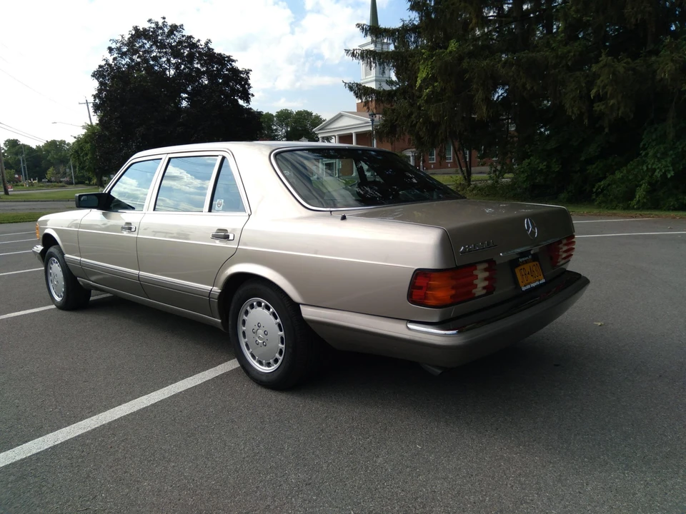 1987 Mercedes-Benz W126 S-Class Sedan - Image 7 of 31