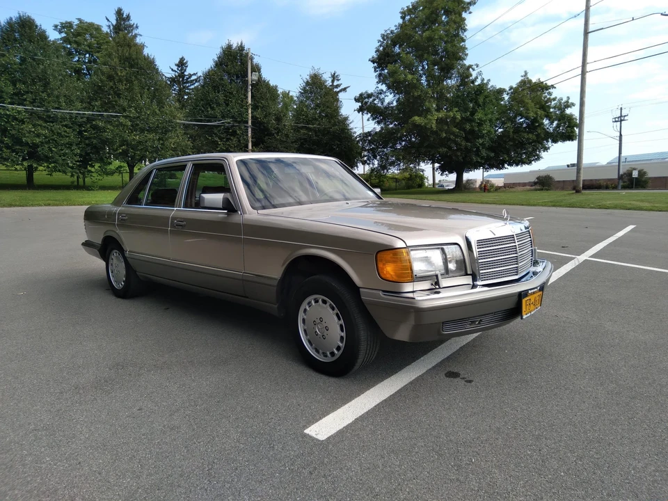 1987 Mercedes-Benz W126 S-Class Sedan - Image 11 of 31