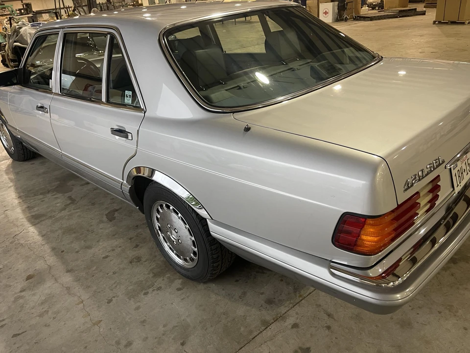 1987 Mercedes-Benz W126 S-Class Sedan - Image 24 of 31