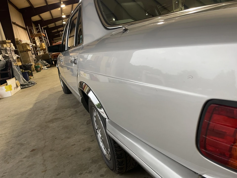 1987 Mercedes-Benz W126 S-Class Sedan - Image 25 of 31