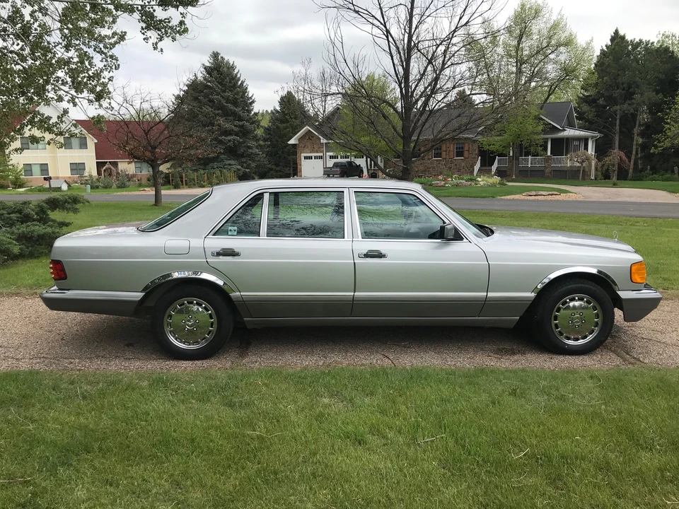 1987 Mercedes-Benz W126 S-Class Sedan - Image 8 of 31