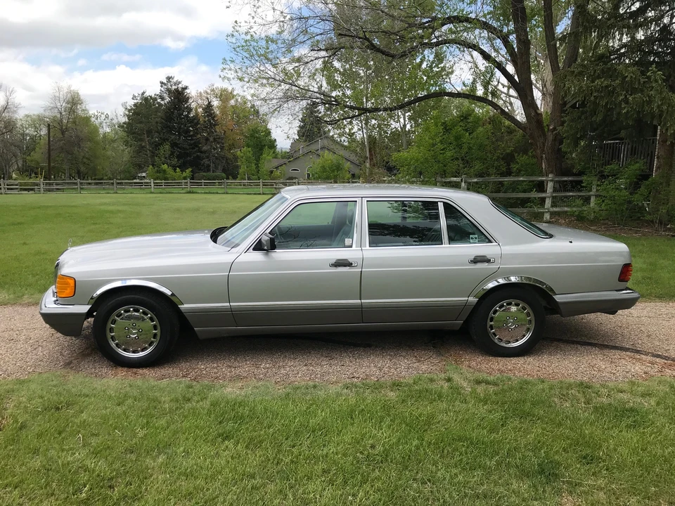 1987 Mercedes-Benz W126 S-Class Sedan - Image 5 of 31
