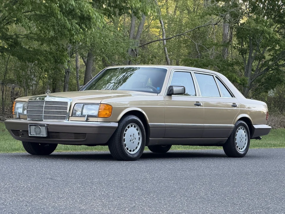 1987 Mercedes-Benz W126 S-Class Sedan - Image 4 of 31