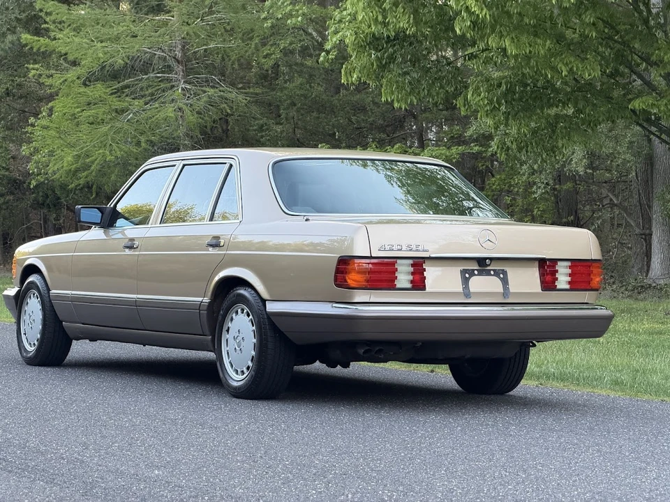 1987 Mercedes-Benz W126 S-Class Sedan - Image 18 of 31