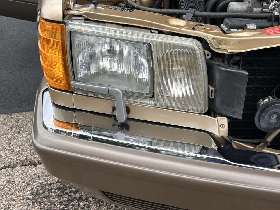 1987 Mercedes-Benz W126 S-Class Sedan - Image 29 of 31