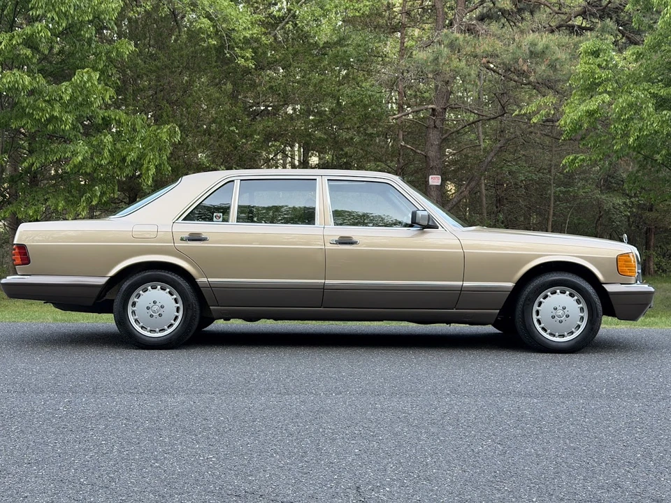 1987 Mercedes-Benz W126 S-Class Sedan - Image 10 of 31