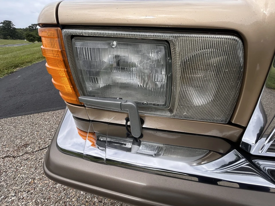 1987 Mercedes-Benz W126 S-Class Sedan - Image 28 of 31