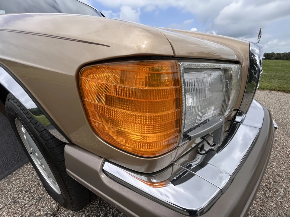 1987 Mercedes-Benz W126 S-Class Sedan - Image 27 of 31