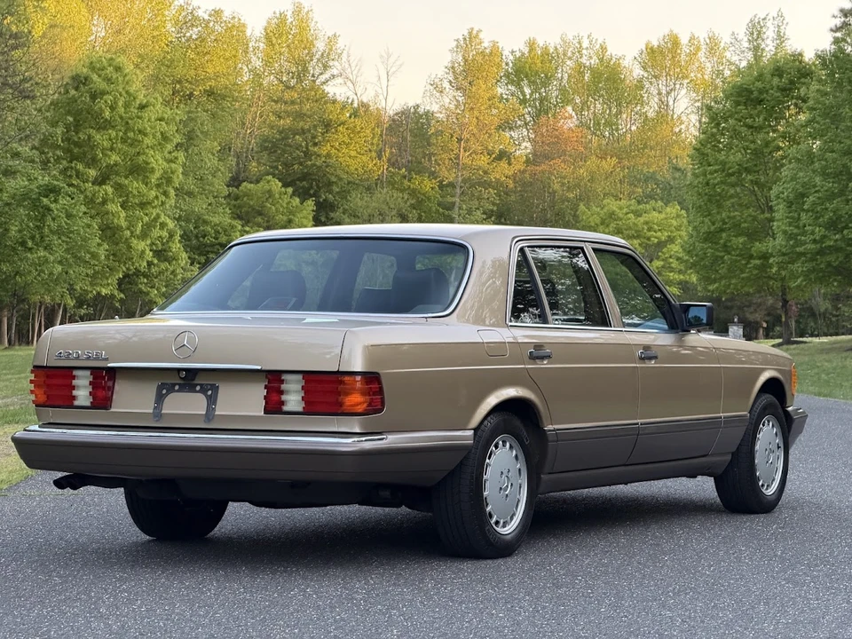 1987 Mercedes-Benz W126 S-Class Sedan - Image 14 of 31