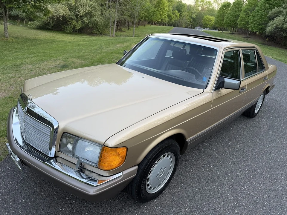 1987 Mercedes-Benz W126 S-Class Sedan - Image 24 of 31