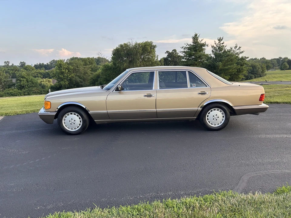1987 Mercedes-Benz W126 S-Class Sedan - Image 18 of 31