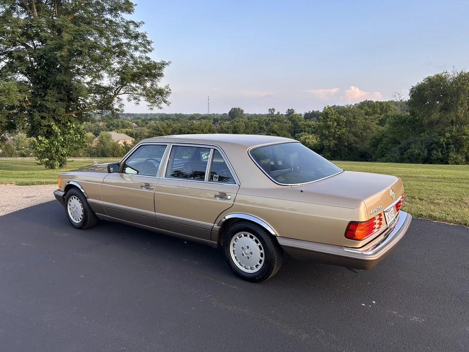 1987 Mercedes-Benz W126 S-Class Sedan - Image 16 of 31