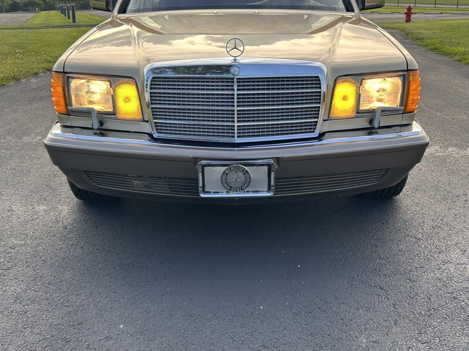 1987 Mercedes-Benz W126 S-Class Sedan - Image 22 of 31