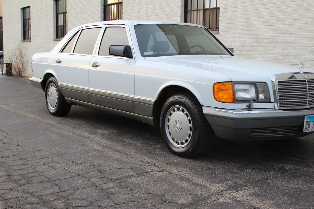 1987 Mercedes-Benz W126 S-Class Sedan - Image 18 of 31