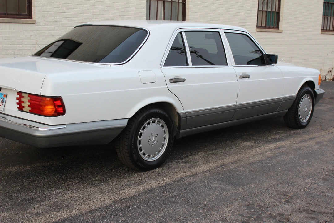 1987 Mercedes-Benz W126 S-Class Sedan - Image 31 of 31