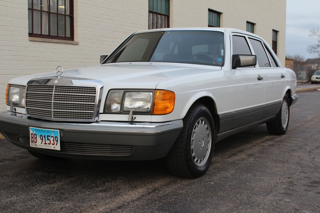 1987 Mercedes-Benz W126 S-Class Sedan - Image 8 of 31