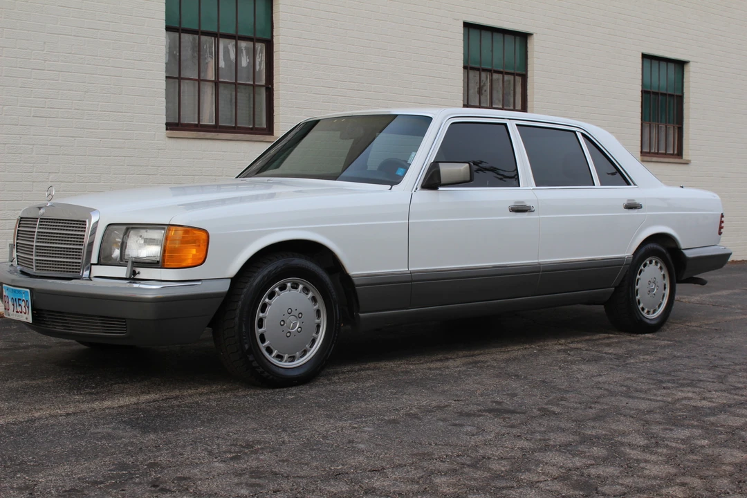 1987 Mercedes-Benz W126 S-Class Sedan - Image 3 of 31