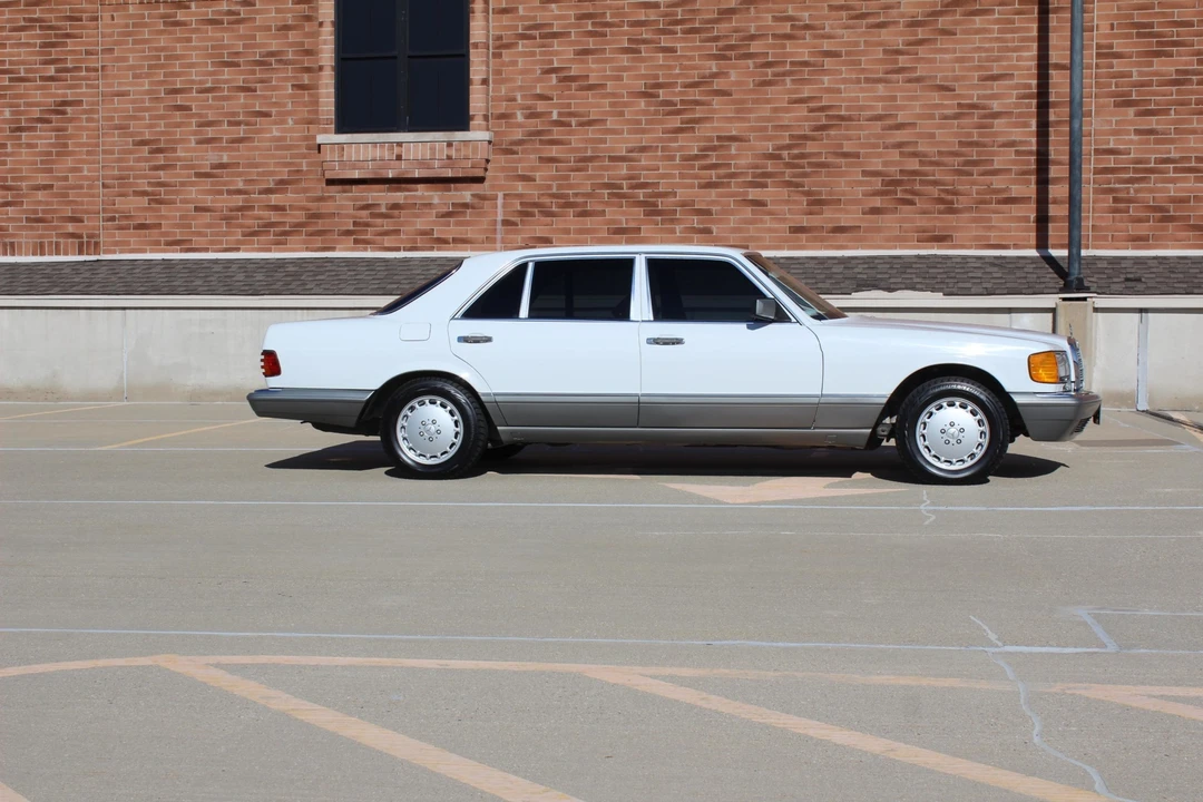 1987 Mercedes-Benz W126 S-Class Sedan - Image 26 of 31
