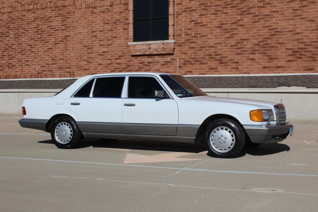 1987 Mercedes-Benz W126 S-Class Sedan - Image 22 of 31