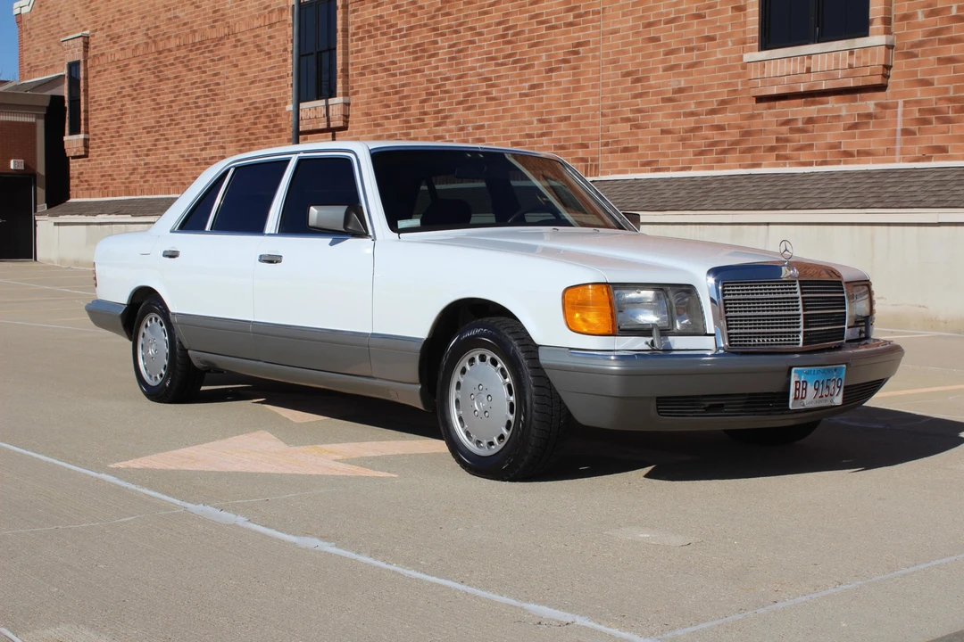 1987 Mercedes-Benz W126 S-Class Sedan - Image 17 of 31