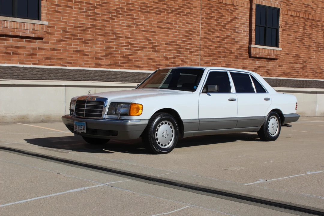 1987 Mercedes-Benz W126 S-Class Sedan - Image 5 of 31