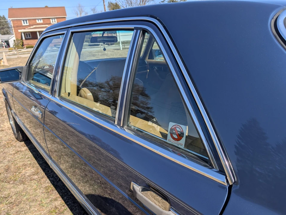 1987 Mercedes-Benz W126 S-Class Sedan - Image 27 of 31