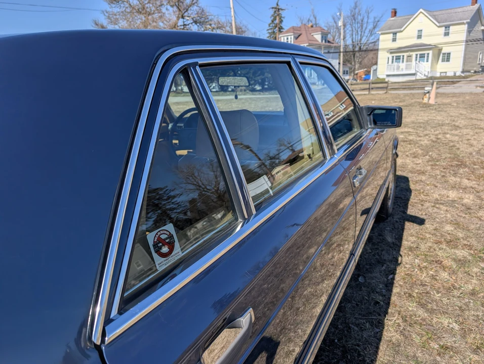 1987 Mercedes-Benz W126 S-Class Sedan - Image 30 of 31