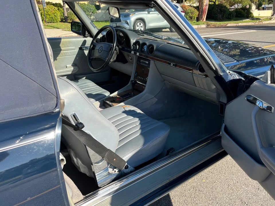 1987 Mercedes-Benz 500E & E500 - Image 15 of 20