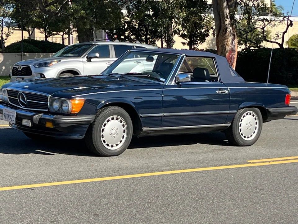 1987 Mercedes-Benz 500E & E500 - Image 11 of 20