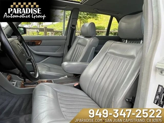 1987 Mercedes-Benz W126 S-Class Sedan - Image 16 of 31