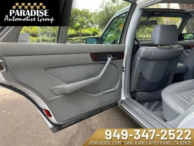 1987 Mercedes-Benz W126 S-Class Sedan - Image 10 of 31