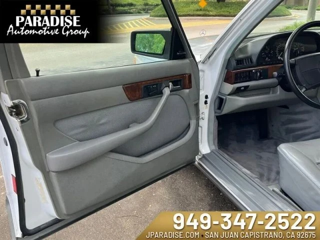 1987 Mercedes-Benz W126 S-Class Sedan - Image 30 of 31