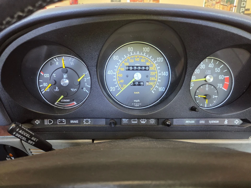 1987 Mercedes-Benz R107 SL-Class - Image 16 of 23