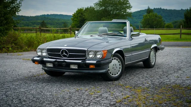 1987 Mercedes-Benz 560 SL