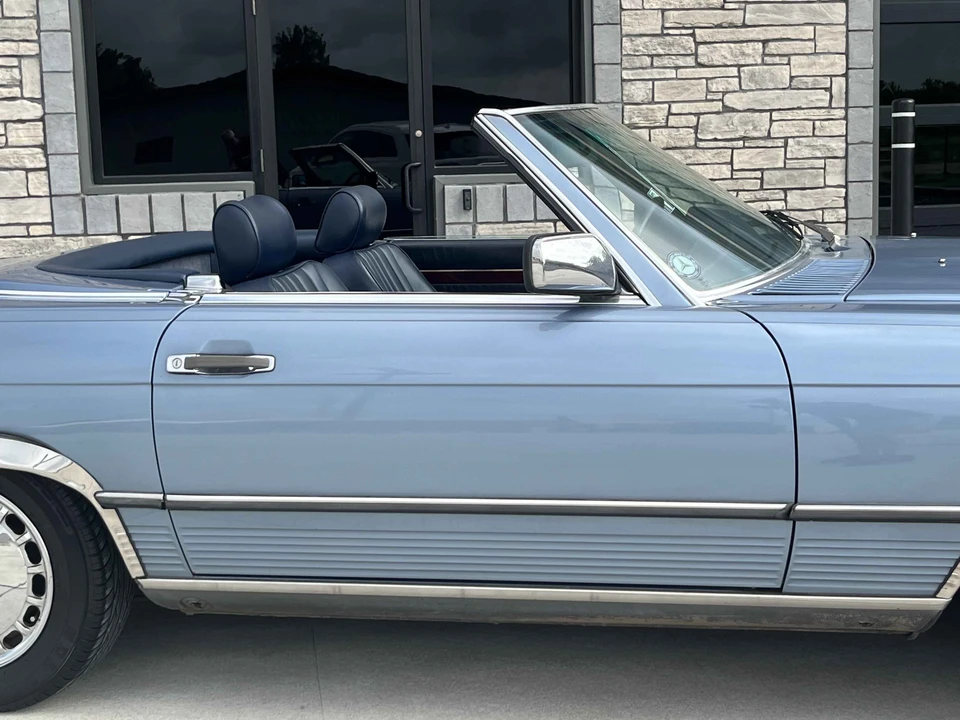 1987 Mercedes-Benz R107 SL-Class - Image 17 of 31