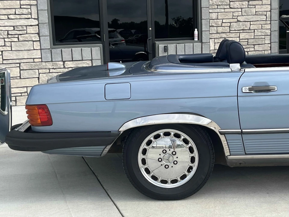 1987 Mercedes-Benz R107 SL-Class - Image 18 of 31