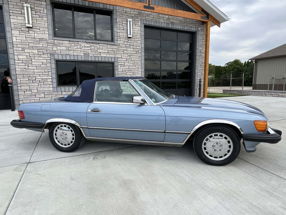 1987 Mercedes-Benz R107 SL-Class - Image 17 of 31