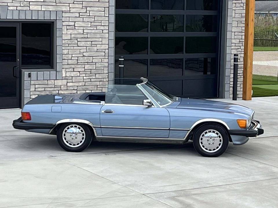 1987 Mercedes-Benz R107 SL-Class - Image 2 of 31