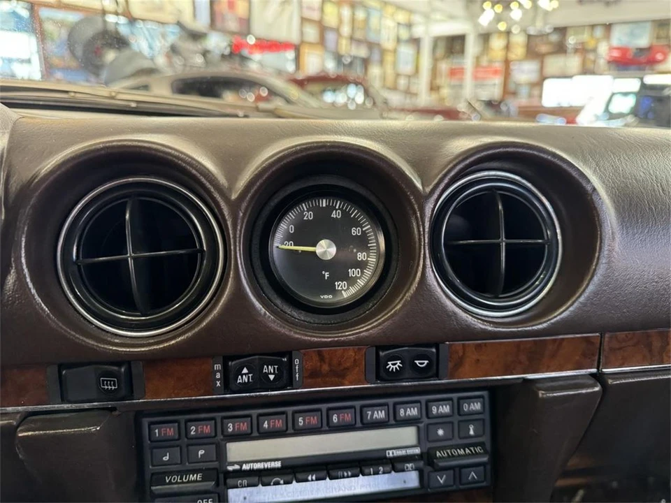 1987 Mercedes-Benz W126 S-Class Sedan - Image 13 of 28