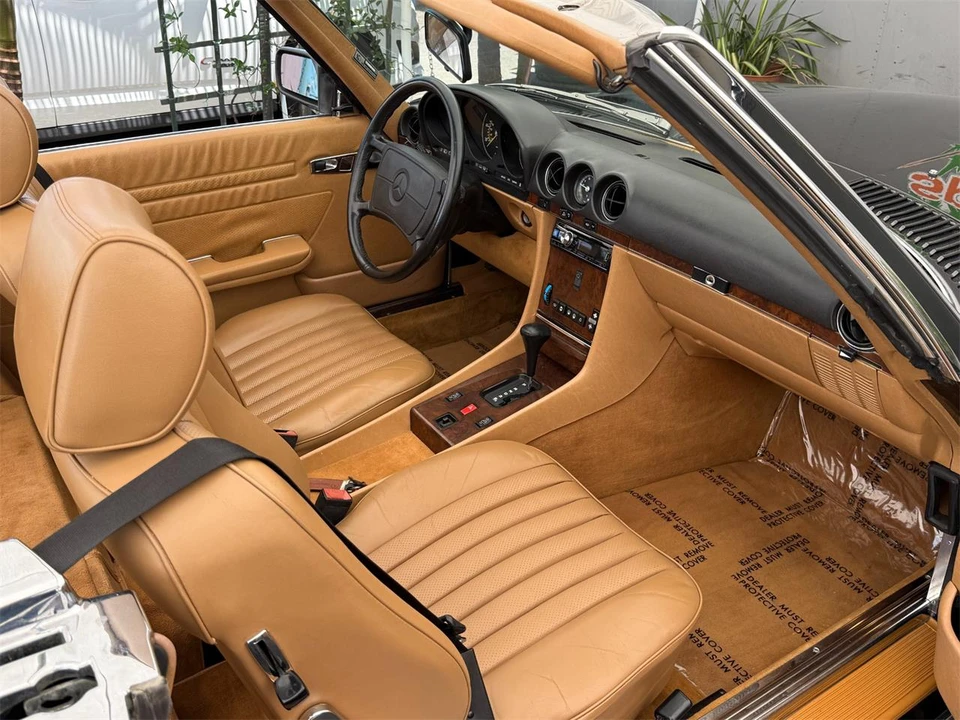 1987 Mercedes-Benz W126 S-Class Sedan - Image 25 of 31