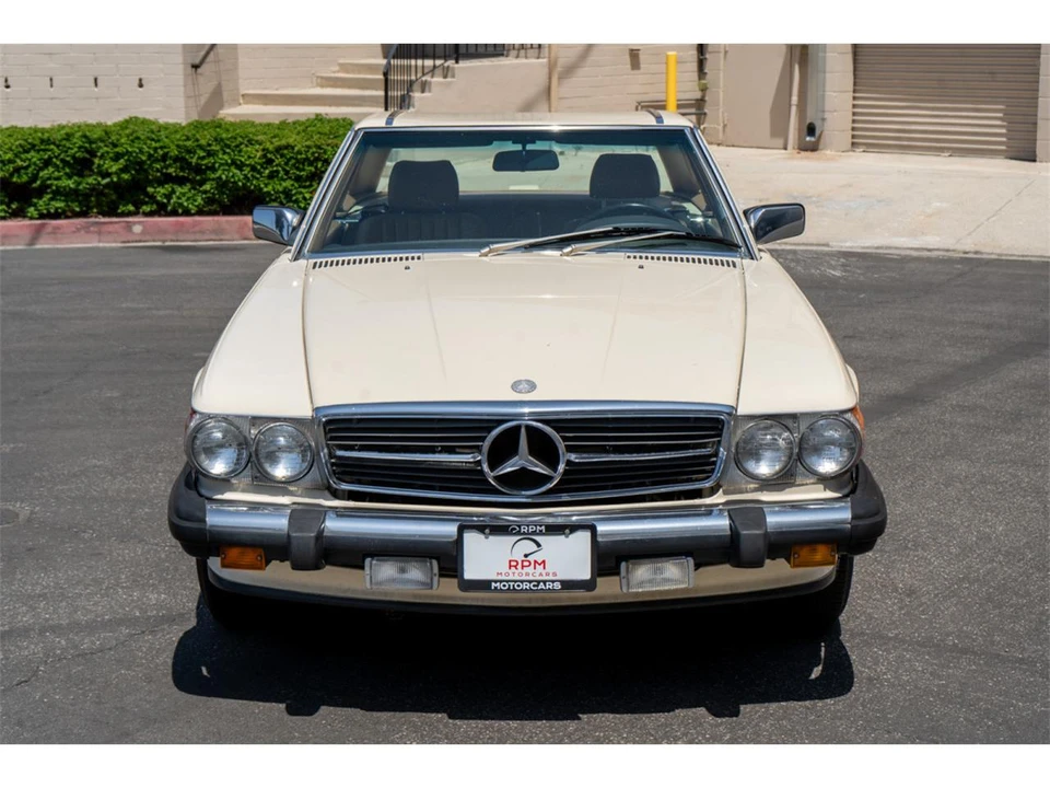 1987 Mercedes-Benz W126 S-Class Sedan - Image 2 of 26