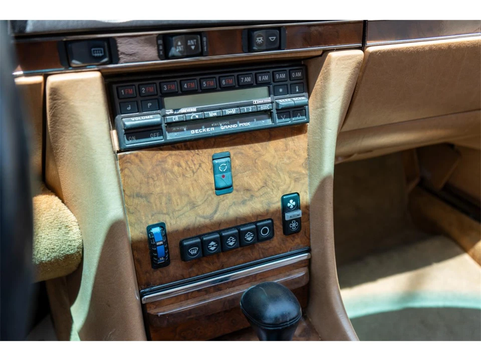 1987 Mercedes-Benz W126 S-Class Sedan - Image 21 of 26