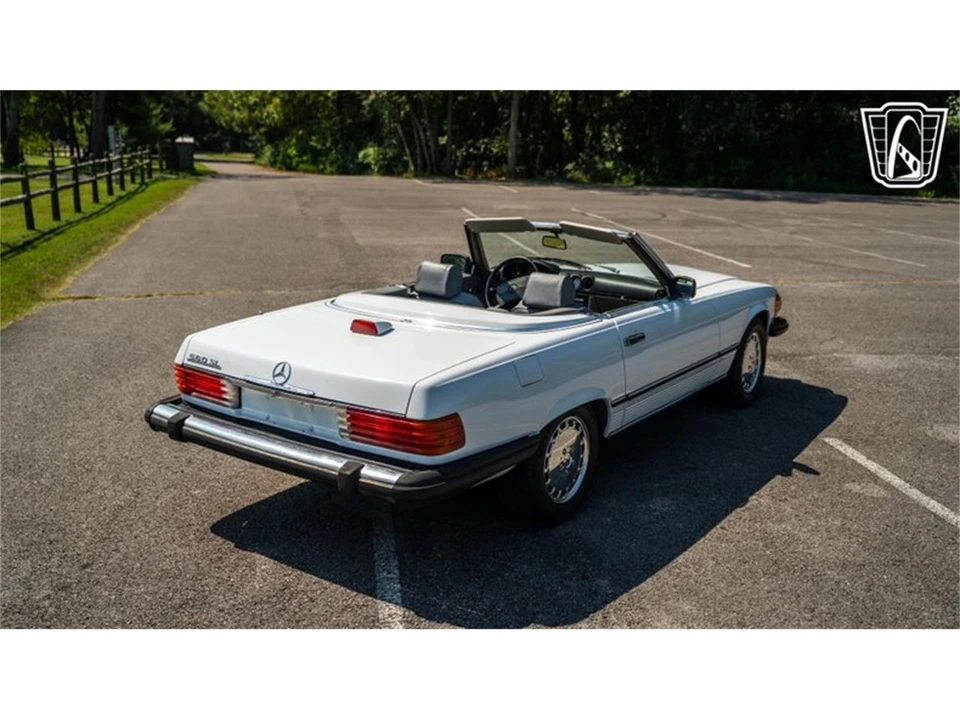1987 Mercedes-Benz W126 S-Class Sedan - Image 17 of 31