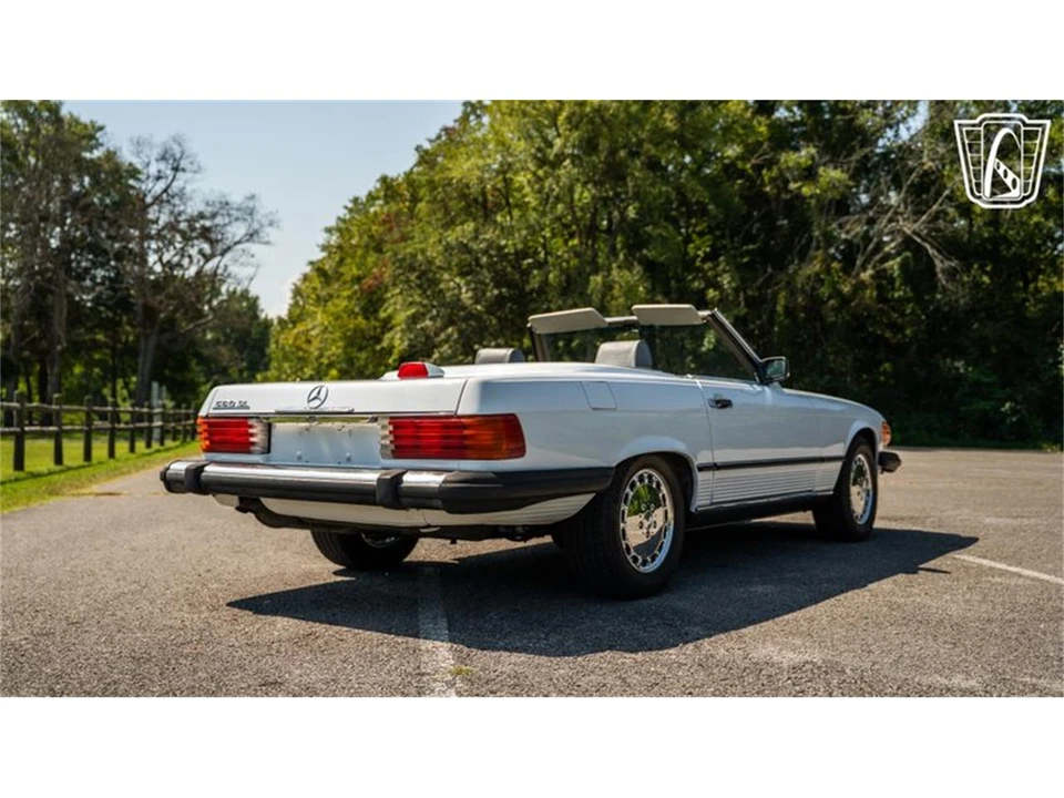 1987 Mercedes-Benz W126 S-Class Sedan - Image 18 of 31